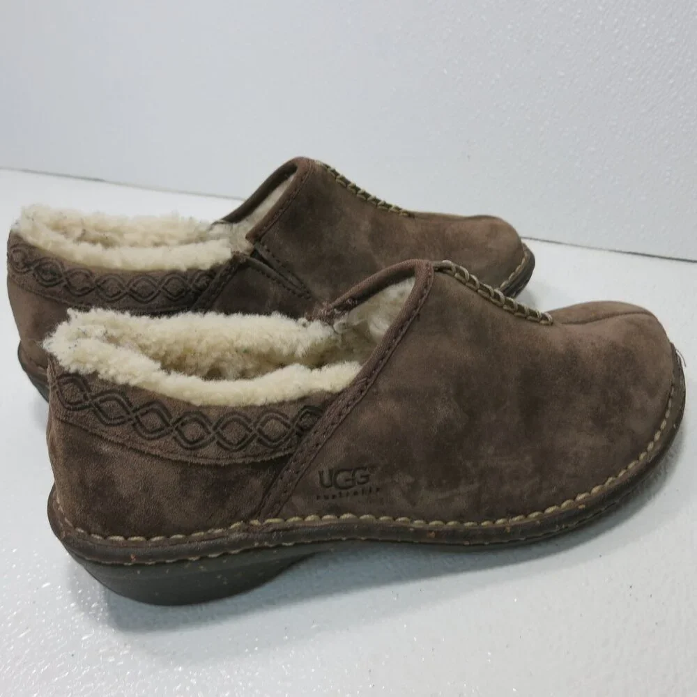 UGG Australia Bettey Suede Leather Sheepskin Lining Clogs Slide On Brown Sz 7